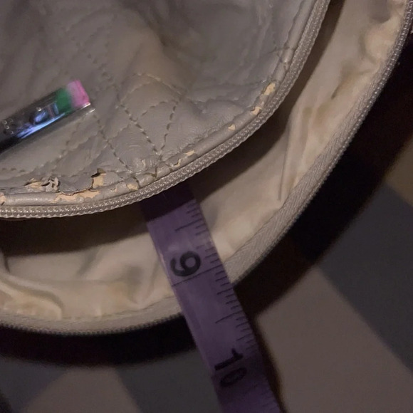 Dior Large  quilted grey cosmetics bag - Picture 4 of 10